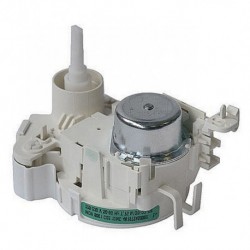 MOTEUR LV WHIRLPOOL-BAUKNECHT DIVERTER  481228128431 - 481228128461 - C00311428